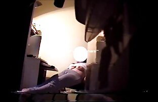 XXX Profesora MILF seduce a un chico de 18 años para follar porno latino castellano en la escuela